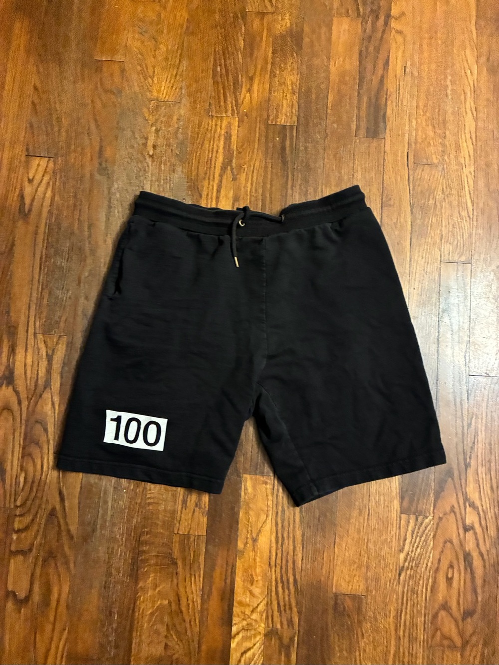 100 Thieves black cotton & polyester shorts size Medium